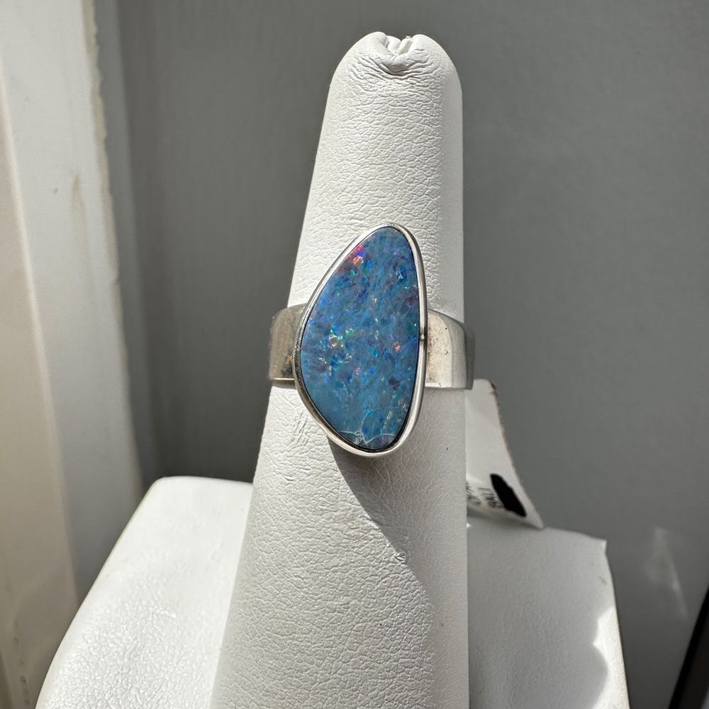 NWT 10x16mm Australian Opal ring in Bali sterling silver!